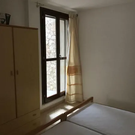 Joele House
